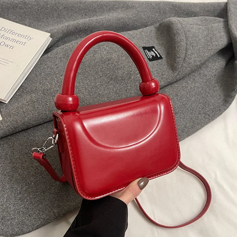 Mini Small Square Bag Silver Women Designer Luxury Handbags Female Famous Brand Elegant Crossbody Bag With Short Handle Tote
Mini Small Square Bag Silver Women Designer Luxury Handbags Female Famous Brand Elegant Crossbody Bag With Short Handle Tote