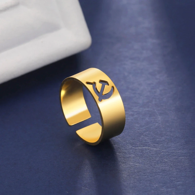 Foreign trade personality simple cut titanium steel sickle hammer 8MM open ring men's and women's stainless steel ring
Foreign trade personality simple cut titanium steel sickle hammer 8MM open ring men's and women's stainless steel ring