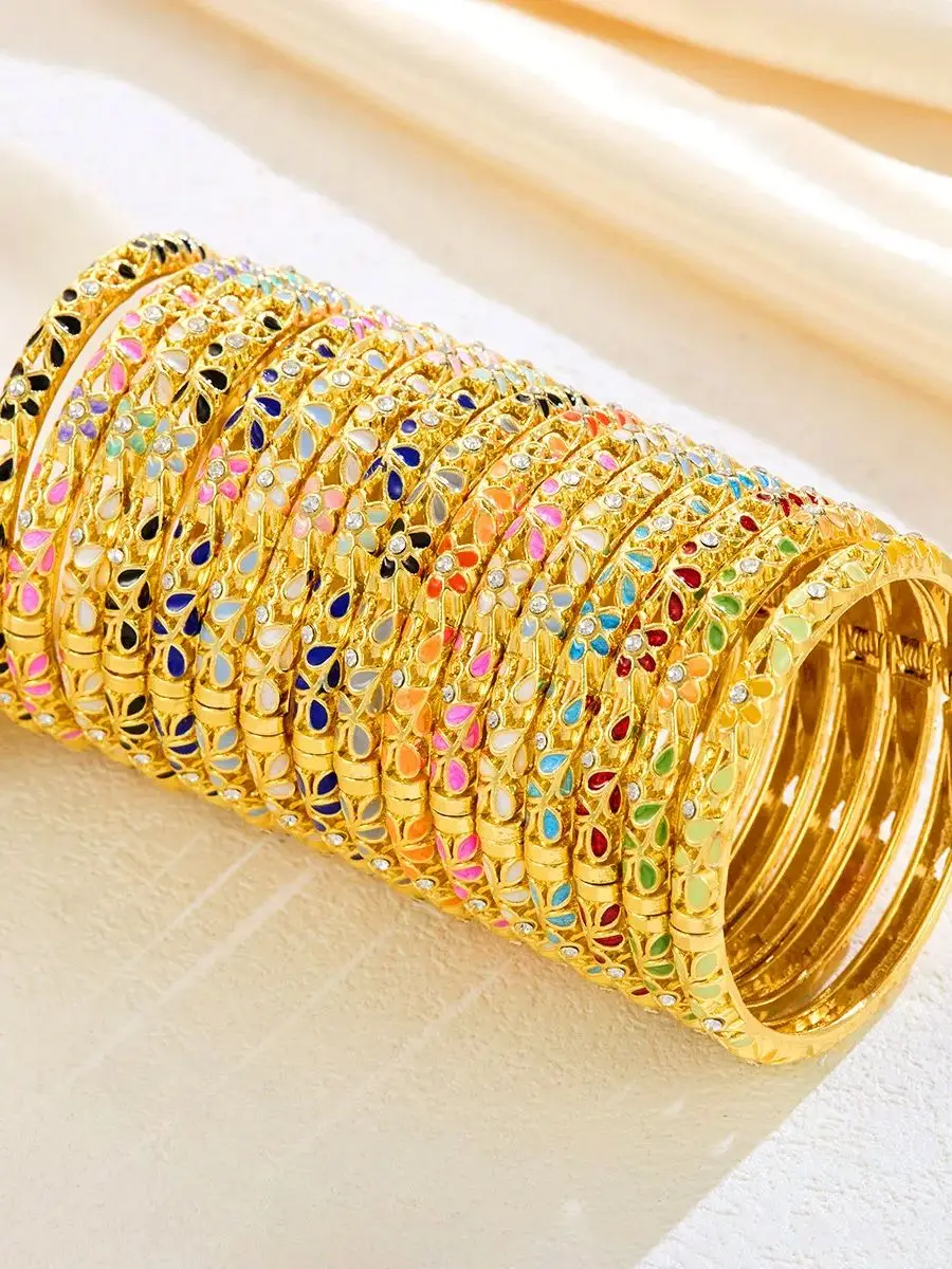 Оптовая продажа 5/10/20 шт. Дубай популярный красочный эмалированный браслет-манжета для женщин винтажные этнические узоры золотой смелый браслет дешевые ювелирные изделия
Оптовая продажа 5/10/20 шт. Дубай популярный красочный эмалированный браслет-манжета для женщин винтажные этнические узоры золотой смелый браслет дешевые ювелирные изделия