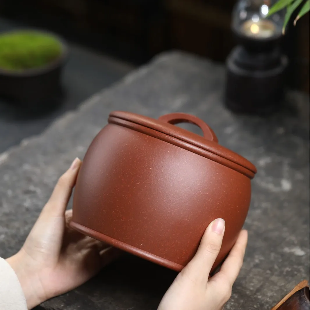 Yixing Zisha Hanwa Jiangpo Clay One-Pound Pu'er Loose-Leaf Canister, Large Tea Storage Canister
Yixing Zisha Hanwa Jiangpo Clay One-Pound Pu'er Loose-Leaf Canister, Large Tea Storage Canister