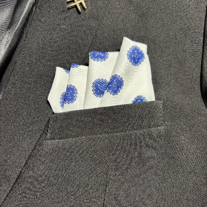2025 New Pocket Square Chinese Tuoyi Traditional Cultural Embroidered Handkerchief Men's Fashion Accessory
2025 New Pocket Square Chinese Tuoyi Traditional Cultural Embroidered Handkerchief Men's Fashion Accessory