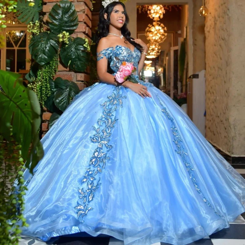Lace Blue Quinceanera Dress off-shoulder Glitter Crystal Decal Long tail vestidos de 15 Quinceanera Customize
Lace Blue Quinceanera Dress off-shoulder Glitter Crystal Decal Long tail vestidos de 15 Quinceanera Customize