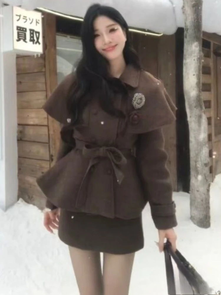 French Retro Elegant Slim 2 Piece Set Women Double-breasted Coat + Mini Skirt Winter Vintage Aesthetic Fashion Pure Desire Suits
French Retro Elegant Slim 2 Piece Set Women Double-breasted Coat + Mini Skirt Winter Vintage Aesthetic Fashion Pure Desire Suits