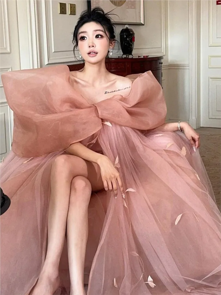 Morning dress pink one-shoulder birthday
Morning dress pink one-shoulder birthday