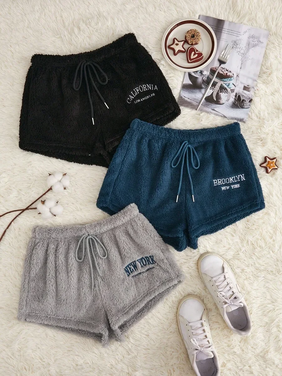 3pcs Plush Fleece Lounge Shorts With City-Themed Embroidery, Warm Cozy Sleepwear For Fall And Winter
3pcs Plush Fleece Lounge Shorts With City-Themed Embroidery, Warm Cozy Sleepwear For Fall And Winter