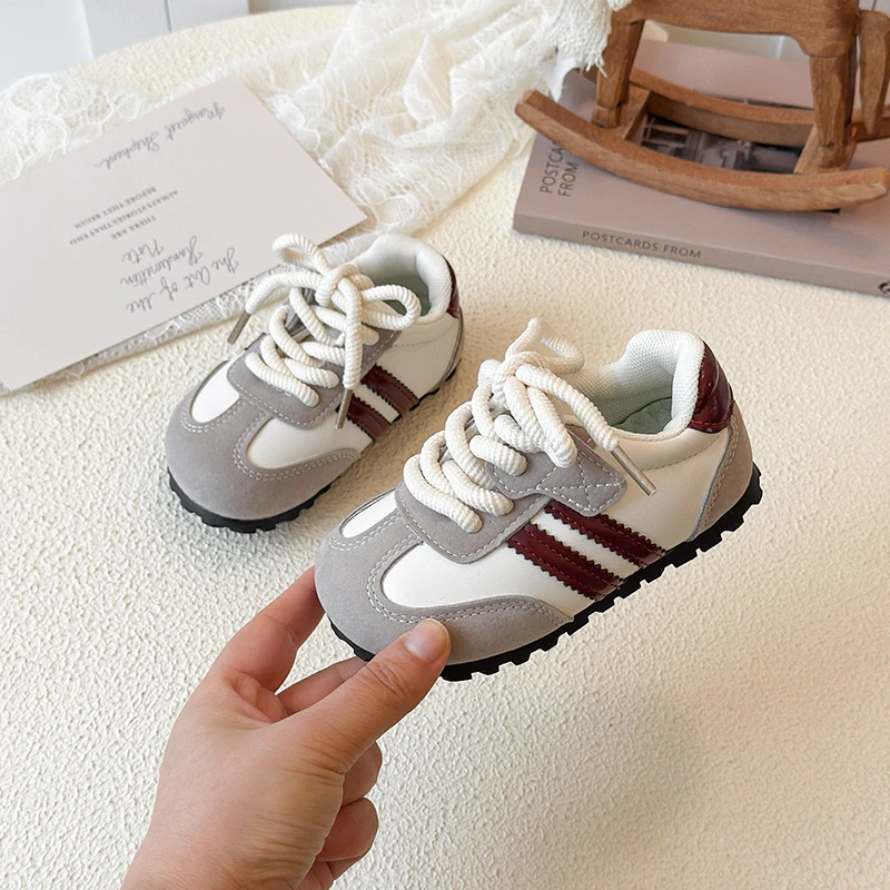 Spring Autumn Kids Toddler Boys Girls Retro Sneakers Lace Up Soft Non-Slip Sole Breathable Lightweight Daily Outdoor School Wear
Spring Autumn Kids Toddler Boys Girls Retro Sneakers Lace Up Soft Non-Slip Sole Breathable Lightweight Daily Outdoor School Wear