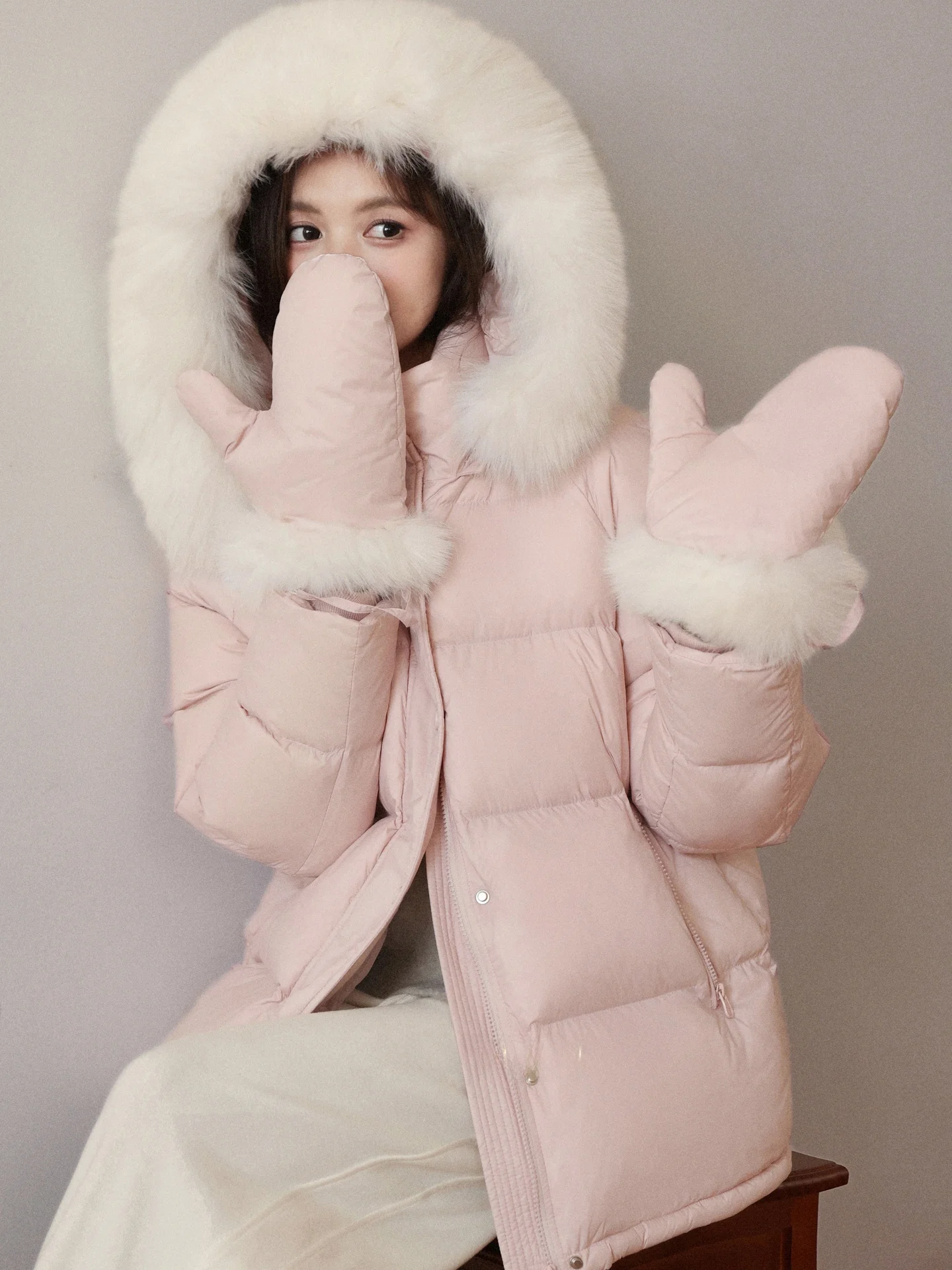 South Deer Winter Thickened Long Sleeve down Jacket Women's Casual Style Coat Pink Plum Blossom Pattern Warm Hooded Outerwear
South Deer Winter Thickened Long Sleeve down Jacket Women's Casual Style Coat Pink Plum Blossom Pattern Warm Hooded Outerwear