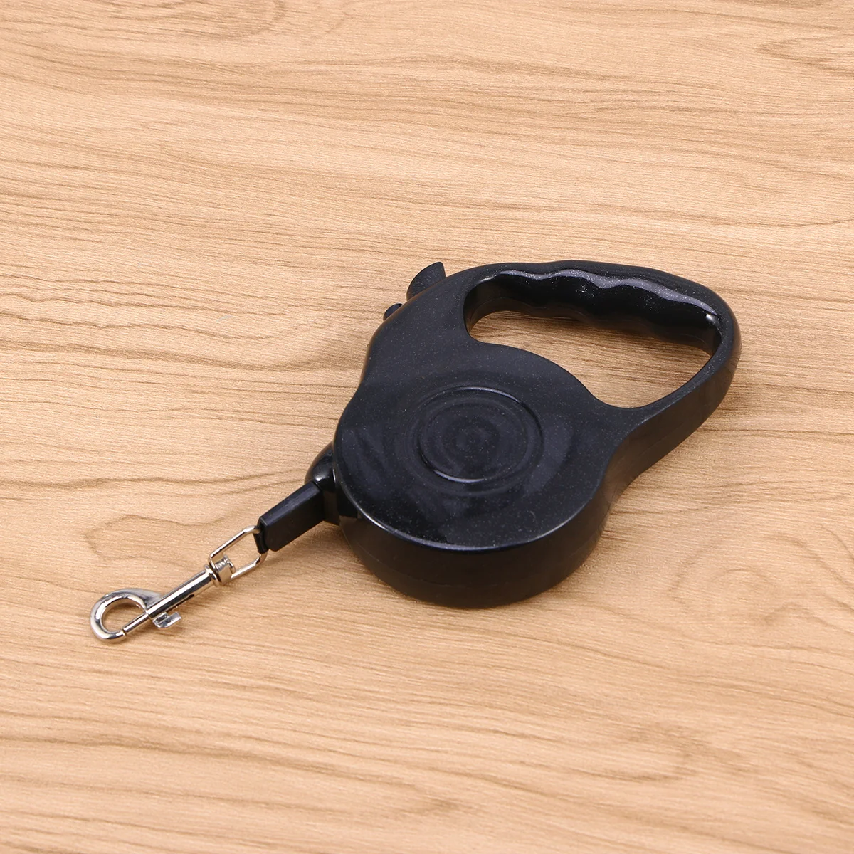 Automatic Retractable Dog Leash Black Lock Braking Large Handle Small Medium Pets Telescopic Traction
Automatic Retractable Dog Leash Black Lock Braking Large Handle Small Medium Pets Telescopic Traction