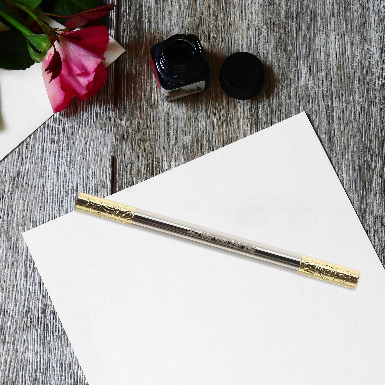 Metal Ballpoint Black Ink Gold Brass Cloud Pattern Novelty Fun Pen For Office Students Christmas Present Silver Ruyi Motif
Metal Ballpoint Black Ink Gold Brass Cloud Pattern Novelty Fun Pen For Office Students Christmas Present Silver Ruyi Motif