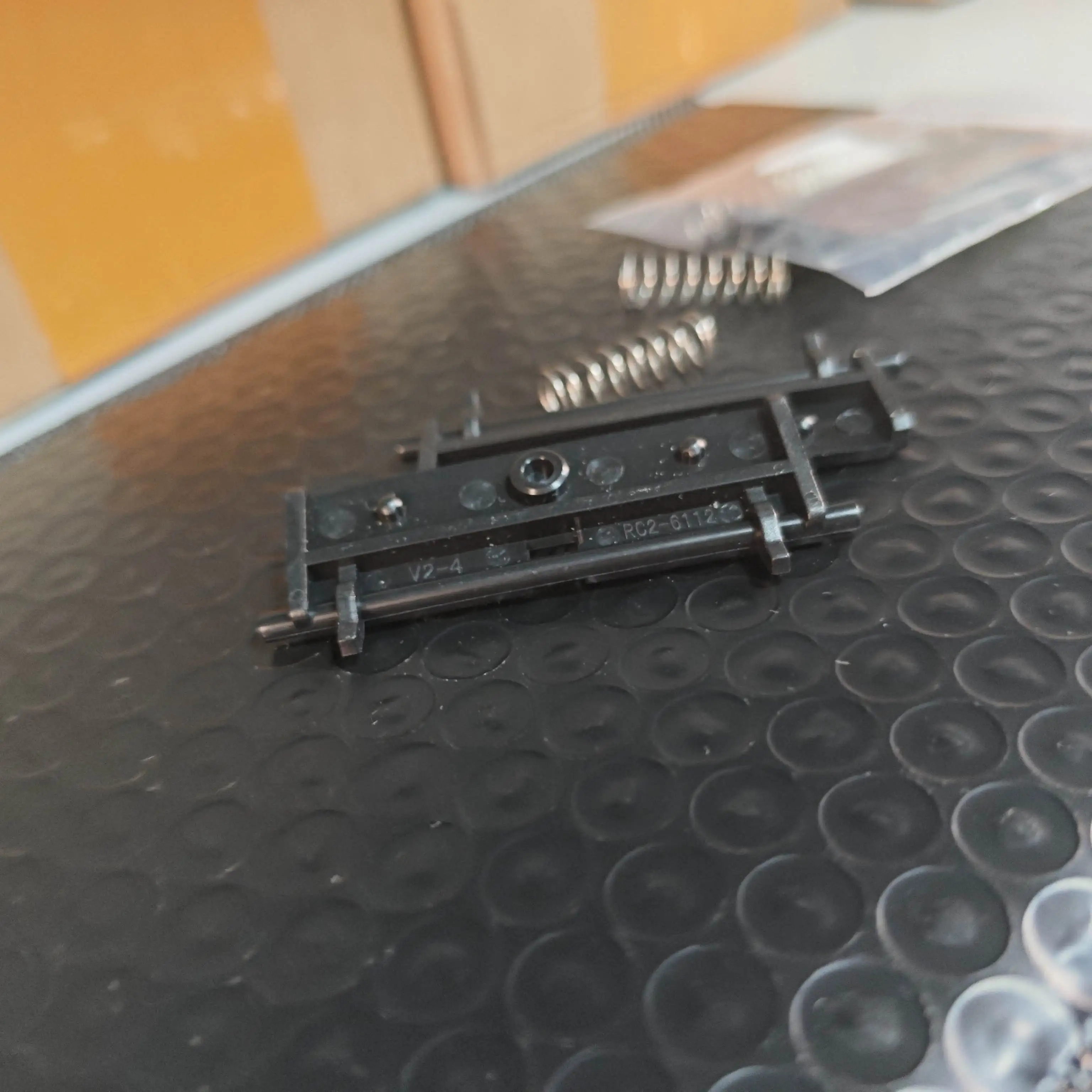 20pcs RM1-6303-000CN RM1-6397-000CN RM1-7365-000CN Separation Pad for HP P2035 P2035n P2055d P2055dn P2055x M401 M425 M521 M525
20pcs RM1-6303-000CN RM1-6397-000CN RM1-7365-000CN Separation Pad for HP P2035 P2035n P2055d P2055dn P2055x M401 M425 M521 M525