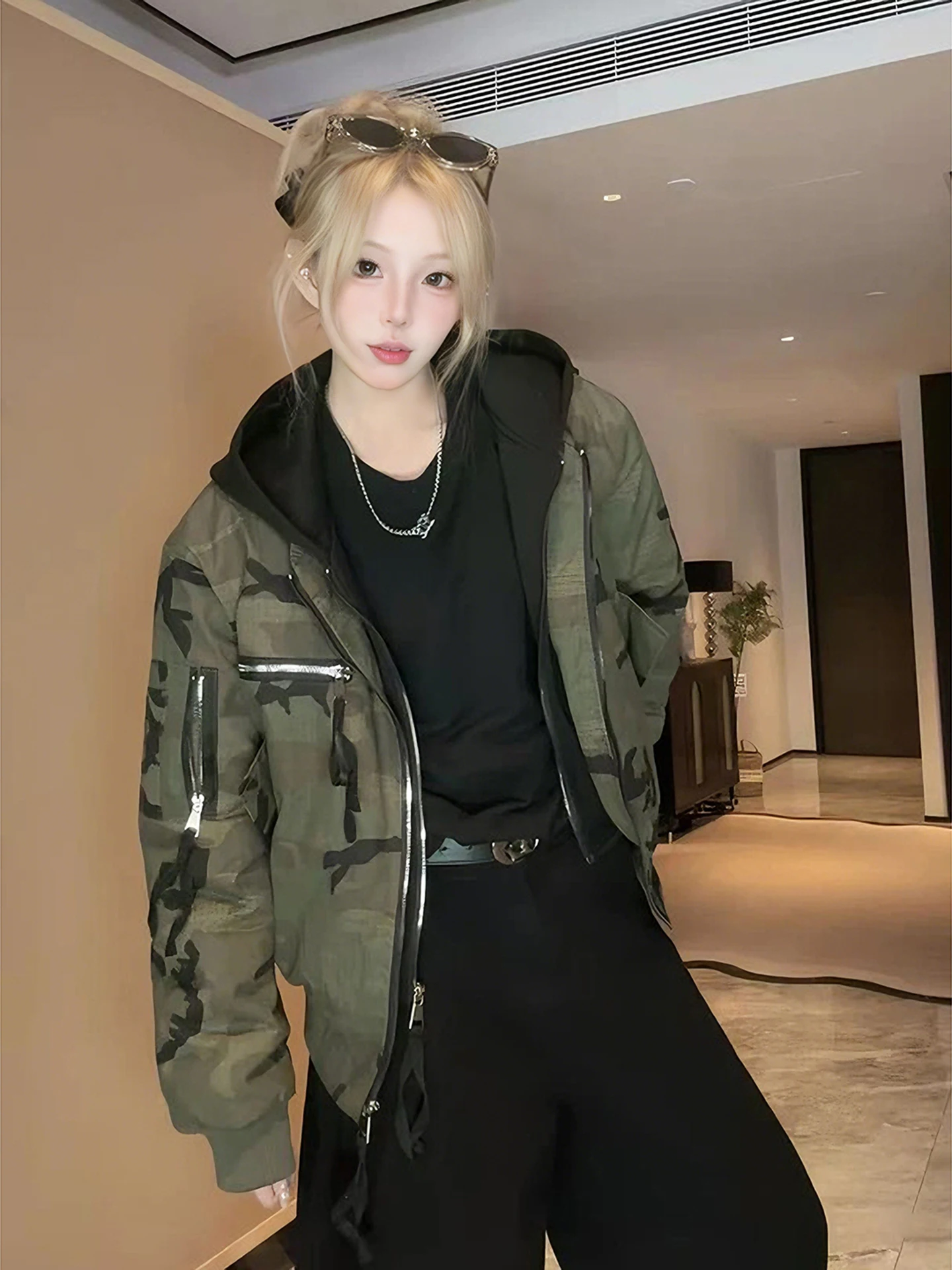 Утепленная куртка-бомбер камуфляжная, рабочая одежда из хлопка, для мужчин и женщин, зимняя теплая, в бейсбольном стиле, молодежная модная одежда
Утепленная куртка-бомбер камуфляжная, рабочая одежда из хлопка, для мужчин и женщин, зимняя теплая, в бейсбольном стиле, молодежная модная одежда