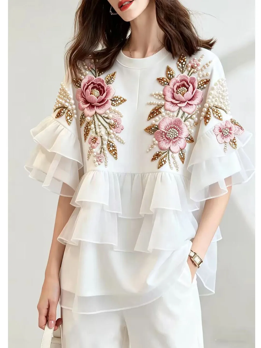 Large Size Women's Shirt with Bell Sleeves White Beaded Floral Summer Luxury Lightweight Loose Fit Korean Style Commute
Large Size Women's Shirt with Bell Sleeves White Beaded Floral Summer Luxury Lightweight Loose Fit Korean Style Commute