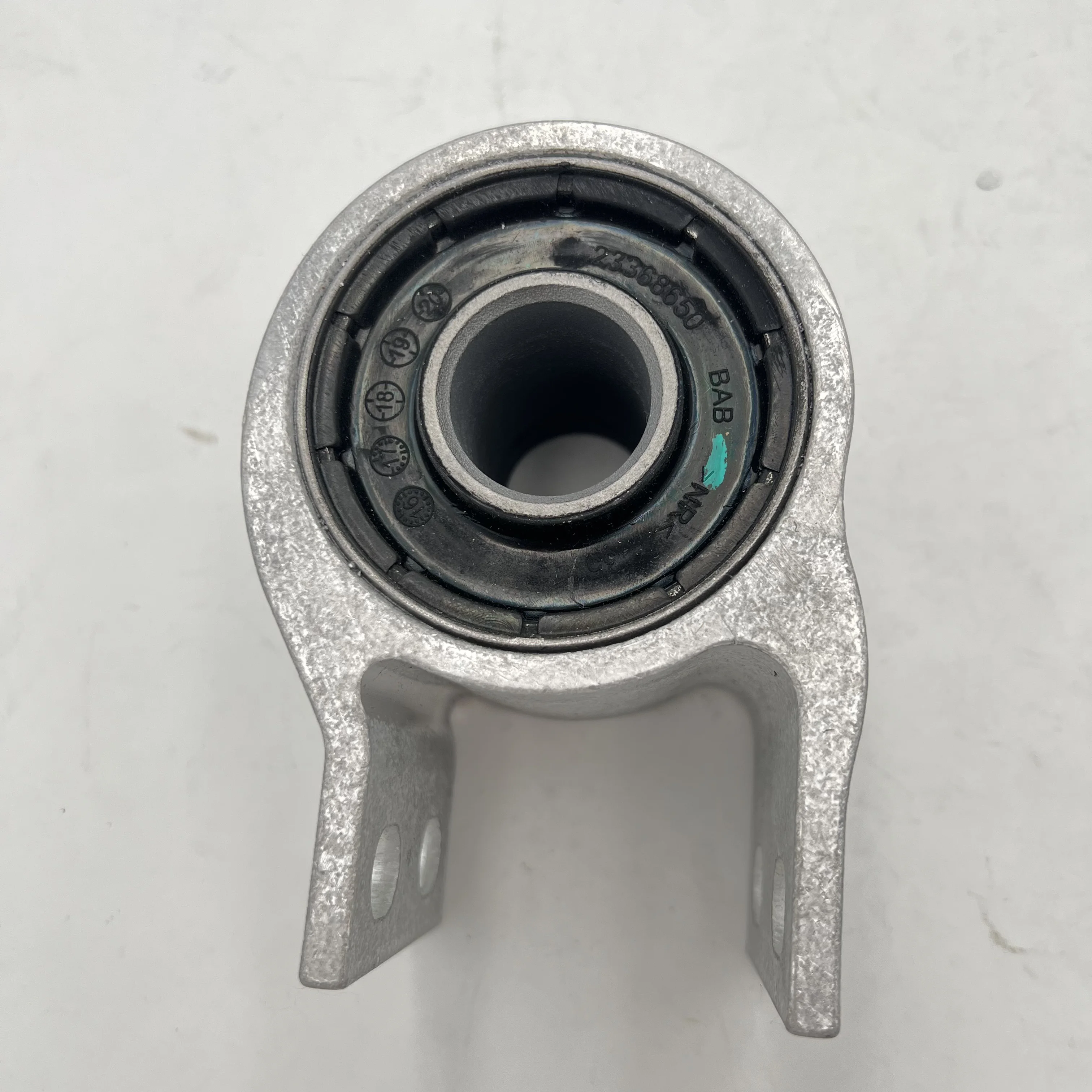 23368650 84011410 For Cadillac XT5 XT6 Chevrolet Traverse II Blazer GMC Acadia Buick Enclave 2017- 1PC Front Lower Mount Bracket
23368650 84011410 For Cadillac XT5 XT6 Chevrolet Traverse II Blazer GMC Acadia Buick Enclave 2017- 1PC Front Lower Mount Bracket