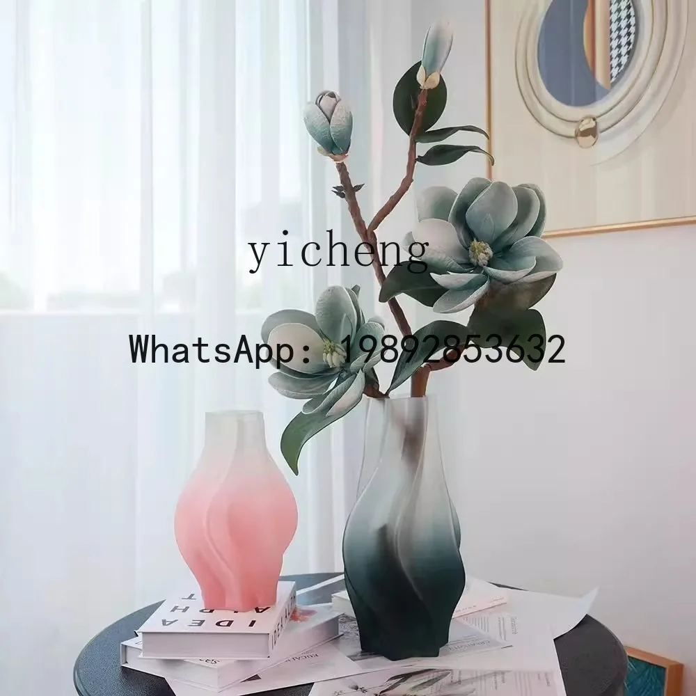 B3 frosted glass vase living room flower arrangement rose flower decoration ornament
B3 frosted glass vase living room flower arrangement rose flower decoration ornament
