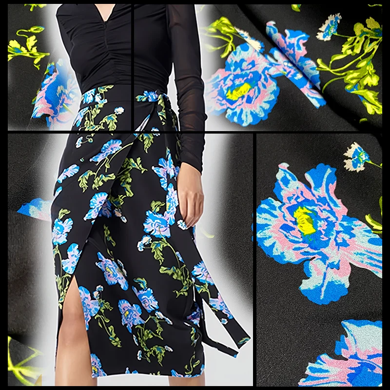 19 MM 112 wide, blue flower silk Jianhong crepe fabric on black background, mulberry silk, dress shirt fabric.
19 MM 112 wide, blue flower silk Jianhong crepe fabric on black background, mulberry silk, dress shirt fabric.