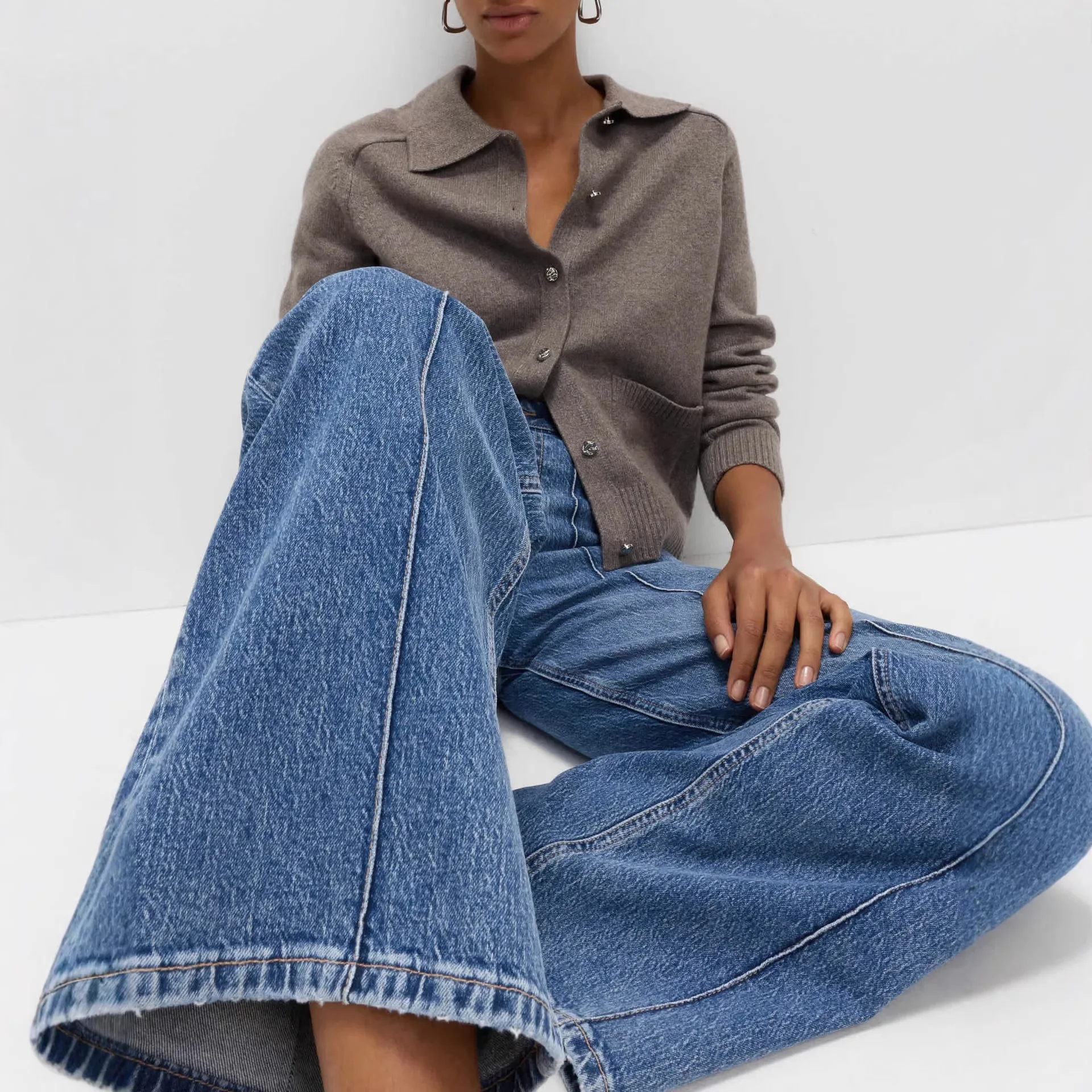 2026 New High Waist Top Stitching Wide Leg Women Jeans Retro Washed Blue Loose Slimming Multi Sizes Optional
2026 New High Waist Top Stitching Wide Leg Women Jeans Retro Washed Blue Loose Slimming Multi Sizes Optional