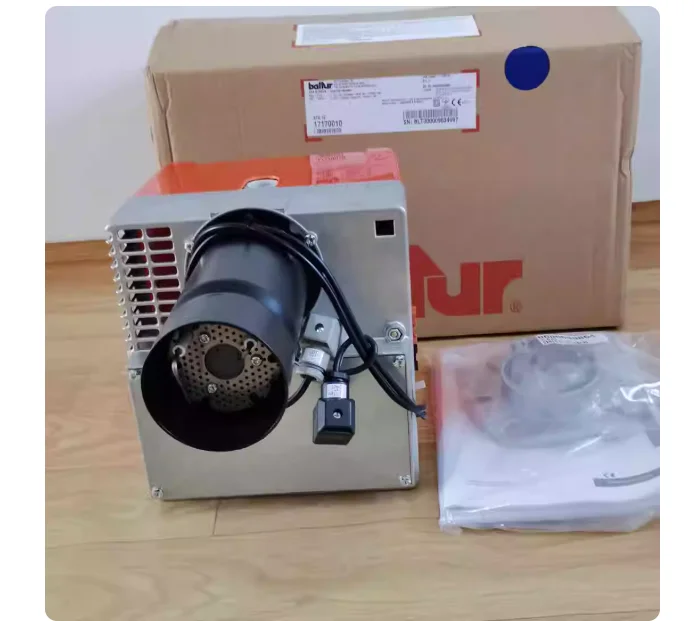 Один комплект, горелка BTG11, группа клапанов MVDLE205/5
Один комплект, горелка BTG11, группа клапанов MVDLE205/5