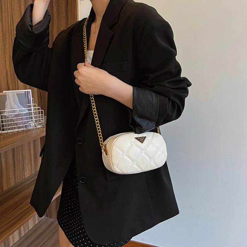 Chic Ladies Leather Shoulder Bag Luxury Designer Crossbody Handbag Women's Fashion Tote Purse
Chic Ladies Leather Shoulder Bag Luxury Designer Crossbody Handbag Women's Fashion Tote Purse