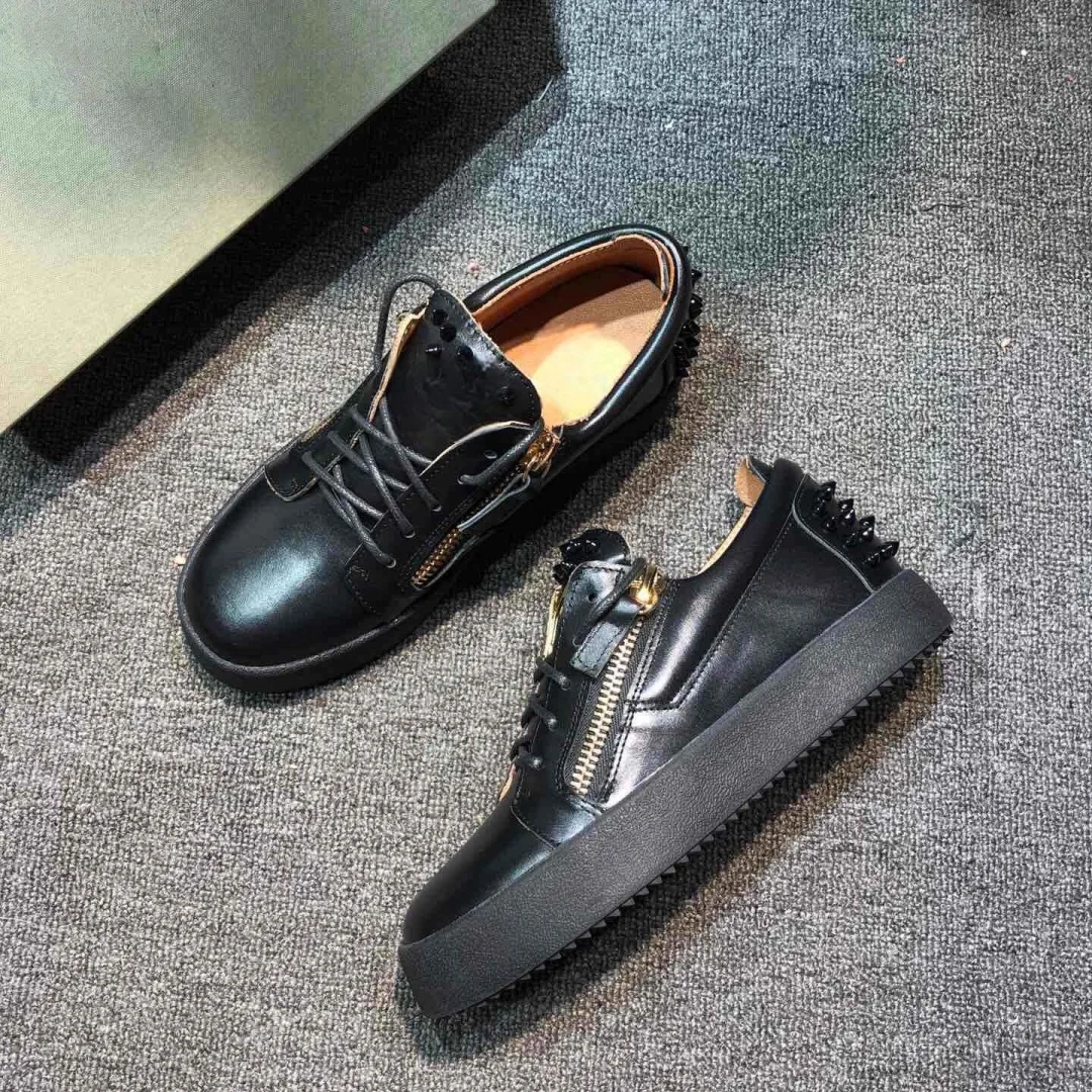 Top Hight Quality Casual Sneakers For Men and Women Real Leather Brand Designer Unisex Tennis Shoes GZ Zipper Loafer Shoes G1082
Top Hight Quality Casual Sneakers For Men and Women Real Leather Brand Designer Unisex Tennis Shoes GZ Zipper Loafer Shoes G1082