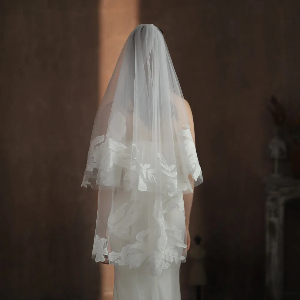 White Bridal Veil Simple Beaded Short Wedding Veil Marriage Shoulder Bridal Veils Accessories Bride To Be
White Bridal Veil Simple Beaded Short Wedding Veil Marriage Shoulder Bridal Veils Accessories Bride To Be