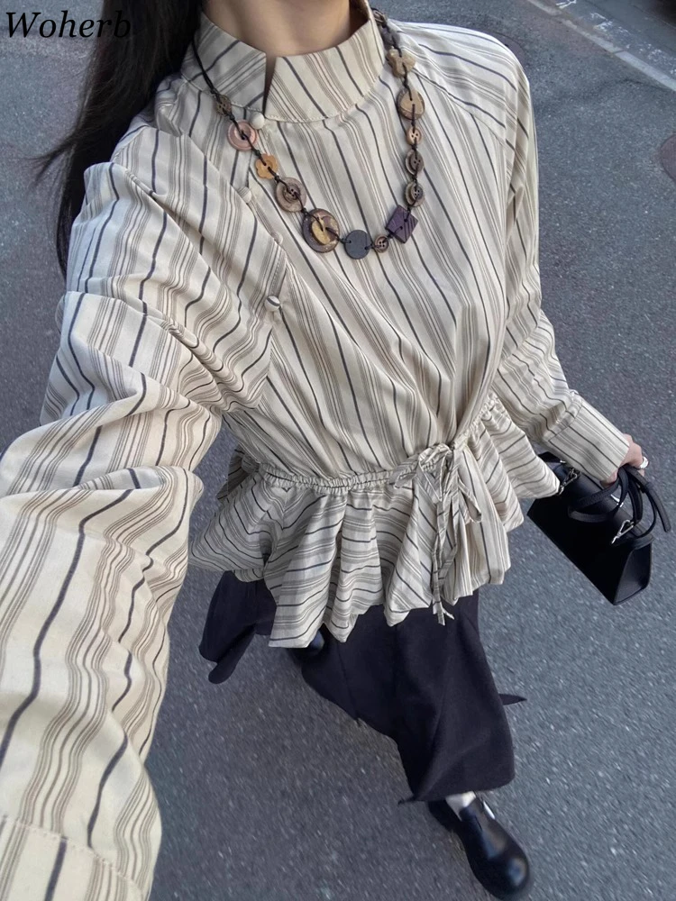 Korean Vertical Stripe Blouse Long Sleeve Women Vintage Stand Neck Temperament Shirts Fashion All-match Drawstring Pleated Tops
Korean Vertical Stripe Blouse Long Sleeve Women Vintage Stand Neck Temperament Shirts Fashion All-match Drawstring Pleated Tops