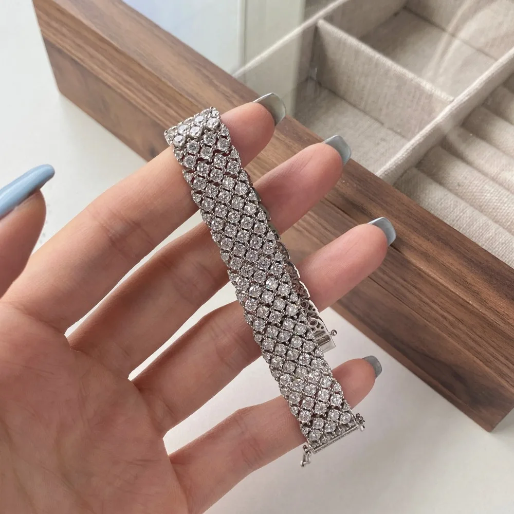 14mm Iced Out 5a Zircon Tennis Chain Bracelet 925 Sterling Silver Luxury Women Jewelry Link Chain Bracelets Bangle Birthday Gift
14mm Iced Out 5a Zircon Tennis Chain Bracelet 925 Sterling Silver Luxury Women Jewelry Link Chain Bracelets Bangle Birthday Gift