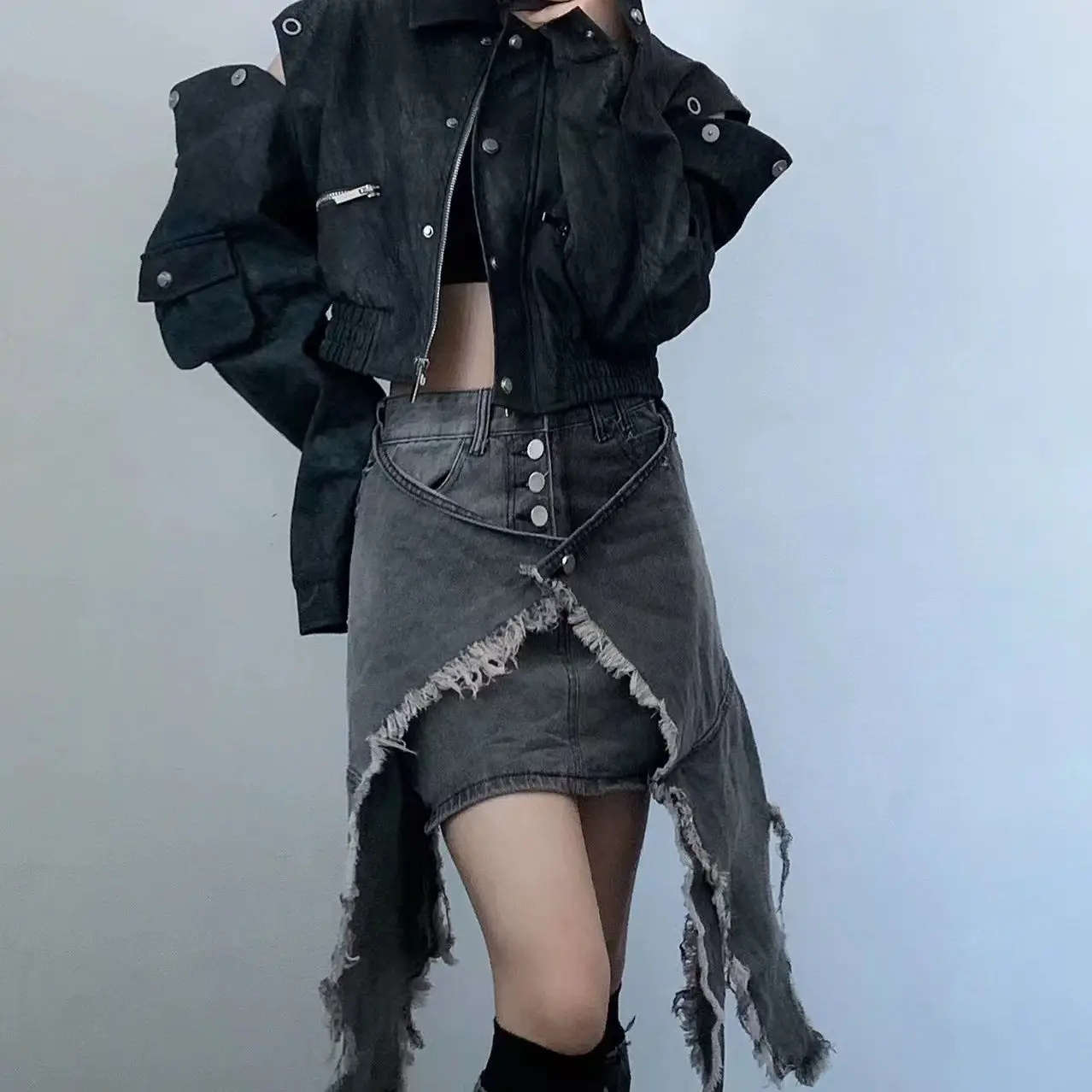 Three-Piece Set Sweet Cool Denim Skirt Leg Skirt Hem Women Summer New Niche Design Hot Girl Style Fashion Suit
Three-Piece Set Sweet Cool Denim Skirt Leg Skirt Hem Women Summer New Niche Design Hot Girl Style Fashion Suit