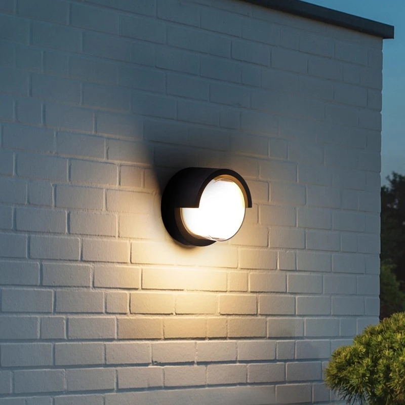 Наружный настенный светильник, водонепроницаемая настенная лестница для виллы, балкон, полуугловая лампа, светодиодная уличная декоративная атмосфера, садовая лампа
Наружный настенный светильник, водонепроницаемая настенная лестница для виллы, балкон, полуугловая лампа, светодиодная уличная декоративная атмосфера, садовая лампа