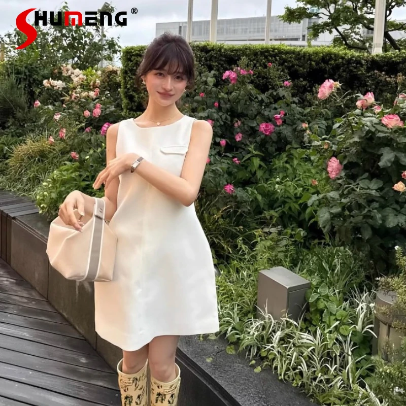 2025 Summer New White Elegant Sleeveless Dress Women's Japanese Sweet Elegant Celebrity Style Short Dress Daily Fashion Dress
2025 Summer New White Elegant Sleeveless Dress Women's Japanese Sweet Elegant Celebrity Style Short Dress Daily Fashion Dress