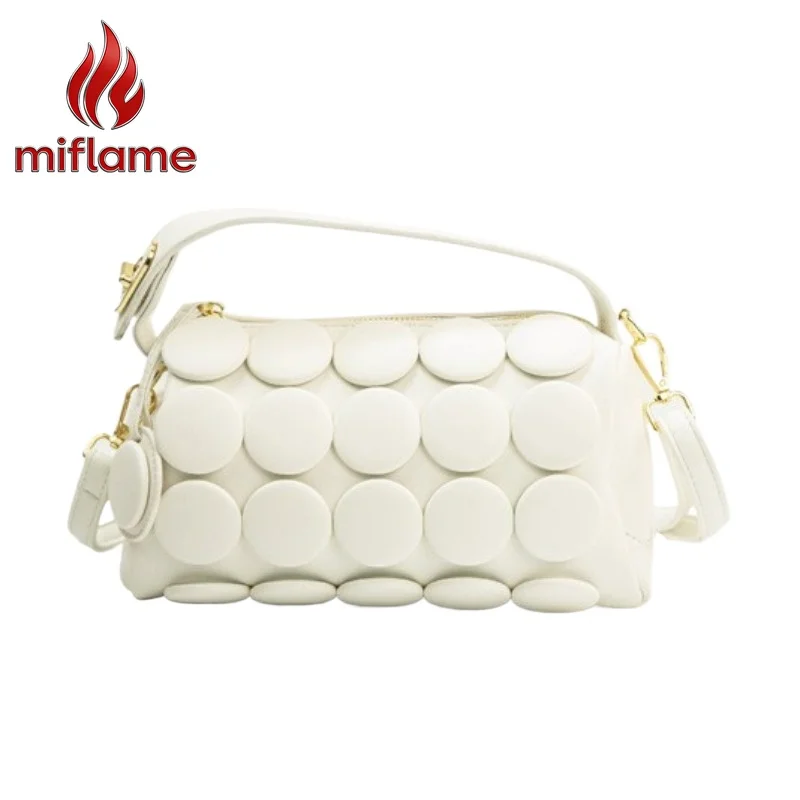Women's Pillow Crossbody Bag with Handmade Button Detail Vintage Soft Daily Shoulder Purse Classic Travel
Women's Pillow Crossbody Bag with Handmade Button Detail Vintage Soft Daily Shoulder Purse Classic Travel