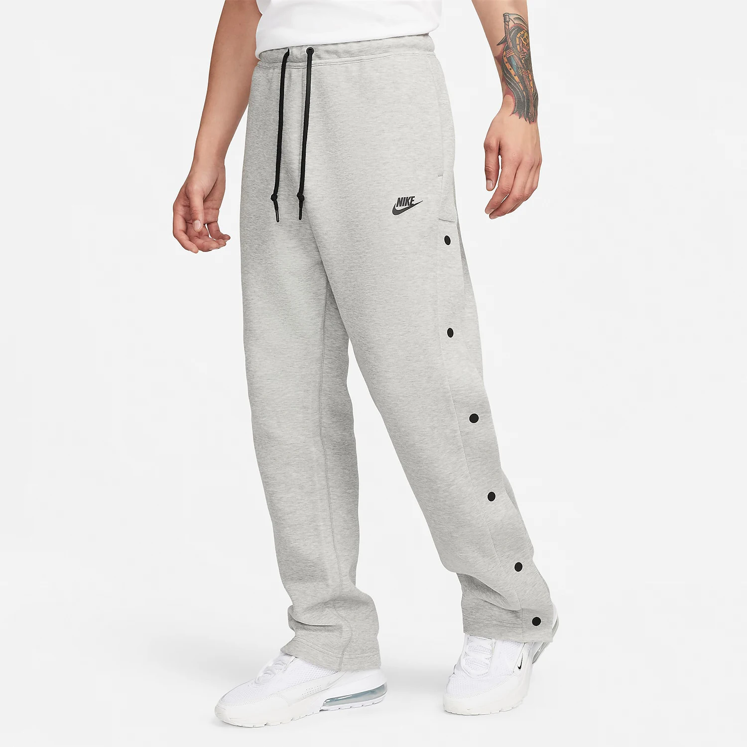 Nike Authentic New Men's Loose Side-Buttoned Sports Trousers FB8015-063
Nike Authentic New Men's Loose Side-Buttoned Sports Trousers FB8015-063