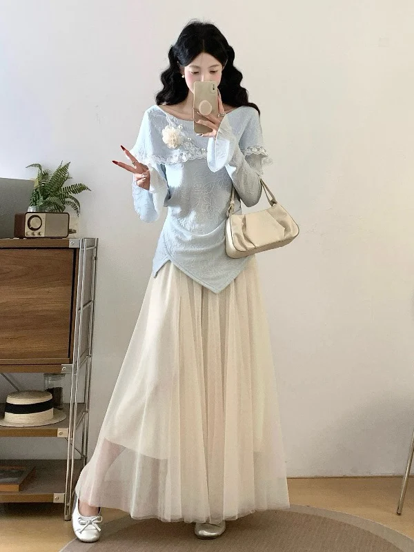 plus Size Women's Fashion Set Beautiful Light Blue Top And Mesh Skirt Two Piece Suit Spring Early Season Elegant Outfit
plus Size Women's Fashion Set Beautiful Light Blue Top And Mesh Skirt Two Piece Suit Spring Early Season Elegant Outfit