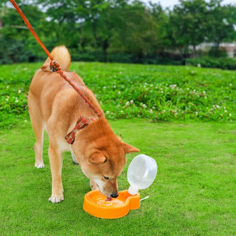 Pet outdoor water cup, foldable pet water cup, cat and dog feeding bowl, pet outdoor water bottle, feeding bowl
Pet outdoor water cup, foldable pet water cup, cat and dog feeding bowl, pet outdoor water bottle, feeding bowl