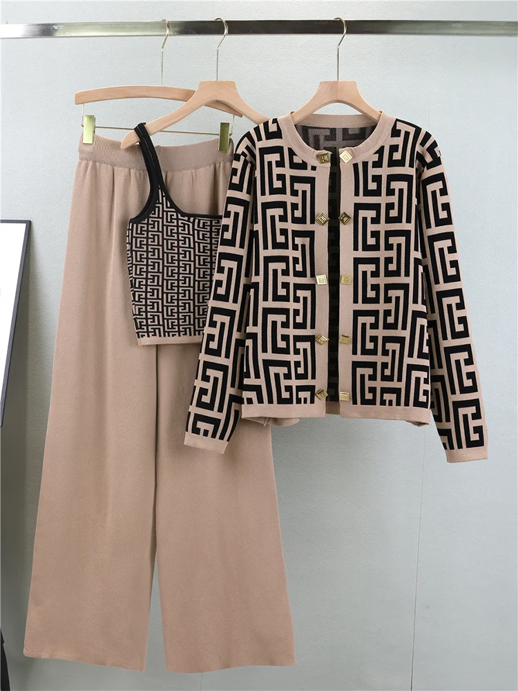 Spring Knitted Three Pieces Sets 2025 Slim Short Tank Top Long Sleeves Cardigan Elastic Wide Leg Pants Fashion Sweater Set
Spring Knitted Three Pieces Sets 2025 Slim Short Tank Top Long Sleeves Cardigan Elastic Wide Leg Pants Fashion Sweater Set
