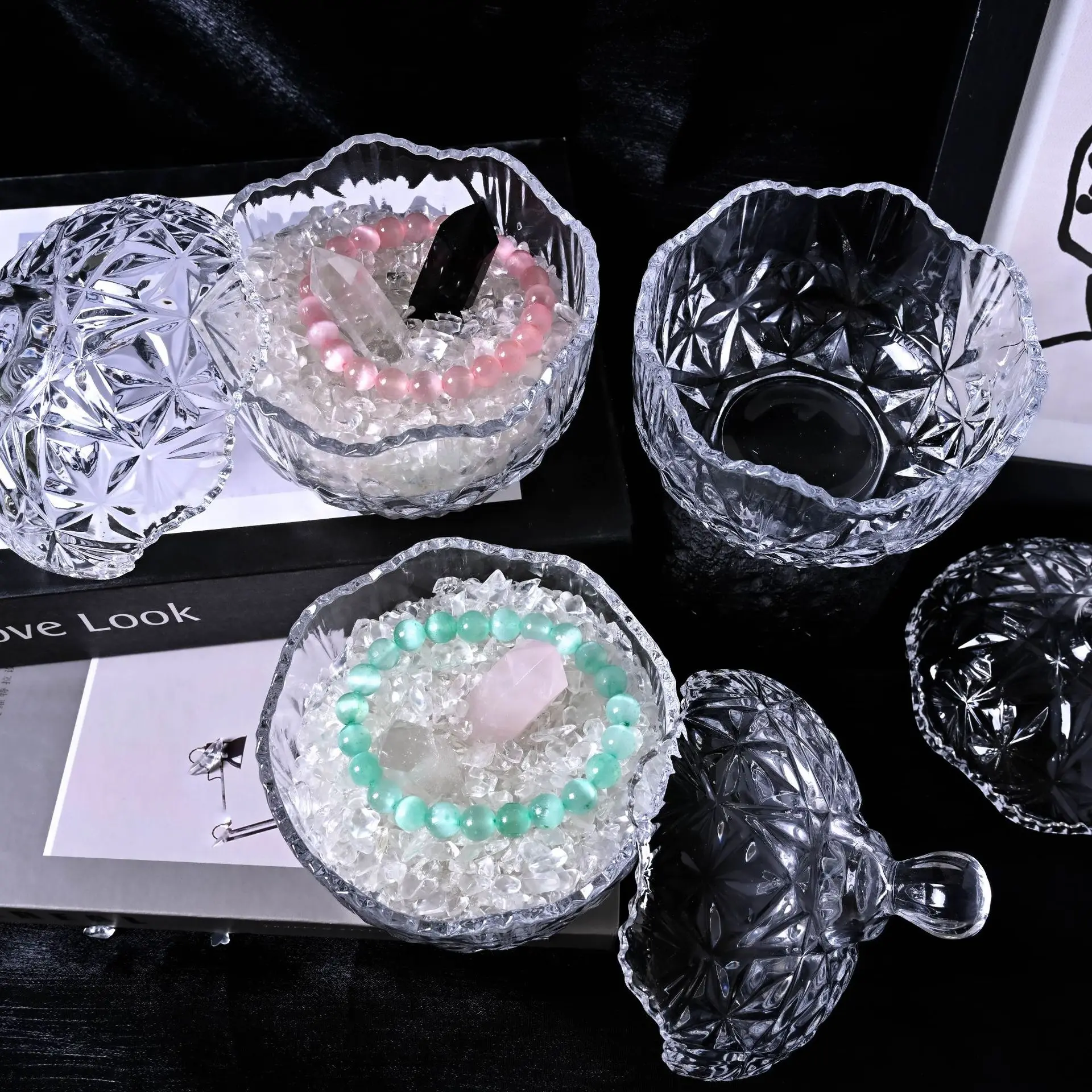 Natural White Crystal Demagnetization Stone Large Particles Guarding Salt Purification Bracelet Jewelry Glass Bowl Donghai
Natural White Crystal Demagnetization Stone Large Particles Guarding Salt Purification Bracelet Jewelry Glass Bowl Donghai