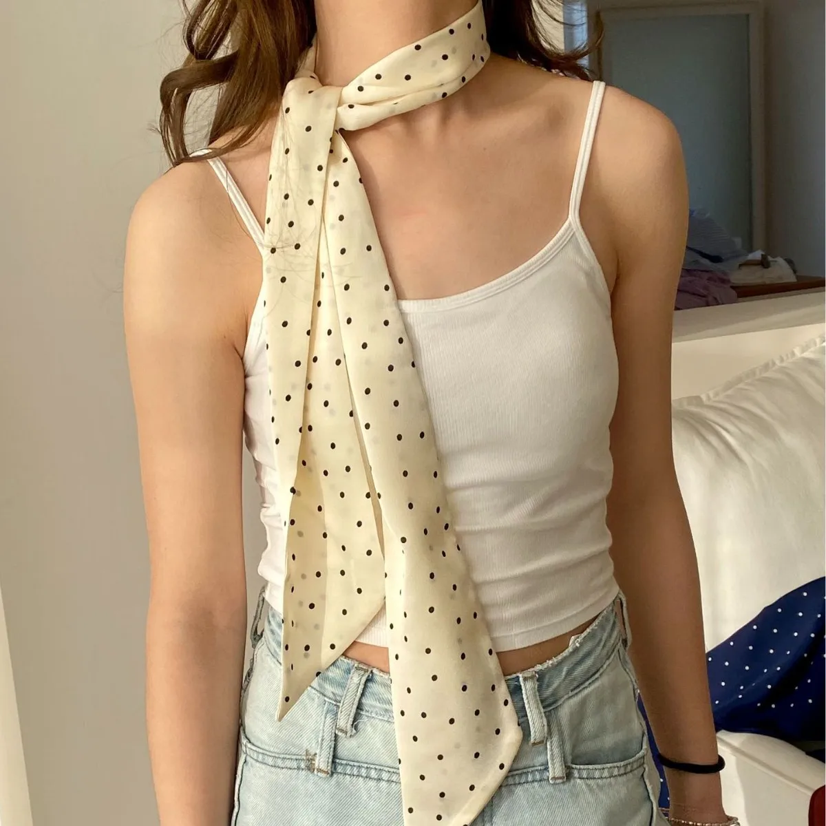 Premium neck scarf polka dot streamer Long wide version Small streamer Spring and summer temperament French
Premium neck scarf polka dot streamer Long wide version Small streamer Spring and summer temperament French