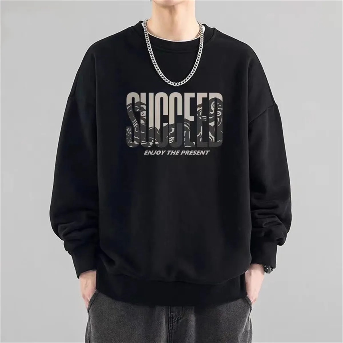 Hong Kong Style Trend American Retro Crew Neck Sweater Men's Clothing Autumn and Winter Loose Versatile Velvet Ruffian
Hong Kong Style Trend American Retro Crew Neck Sweater Men's Clothing Autumn and Winter Loose Versatile Velvet Ruffian