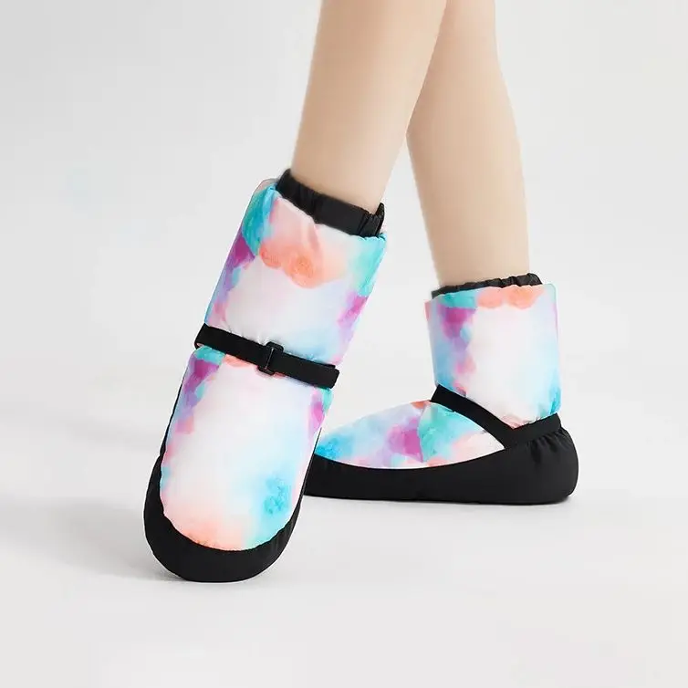 Женские балетки для девочек, разминочные танцевальные ботинки, зимние балетки, термотанцевальная обувь, бархатные балетки, противоскользящие, износостойкие
Женские балетки для девочек, разминочные танцевальные ботинки, зимние балетки, термотанцевальная обувь, бархатные балетки, противоскользящие, износостойкие