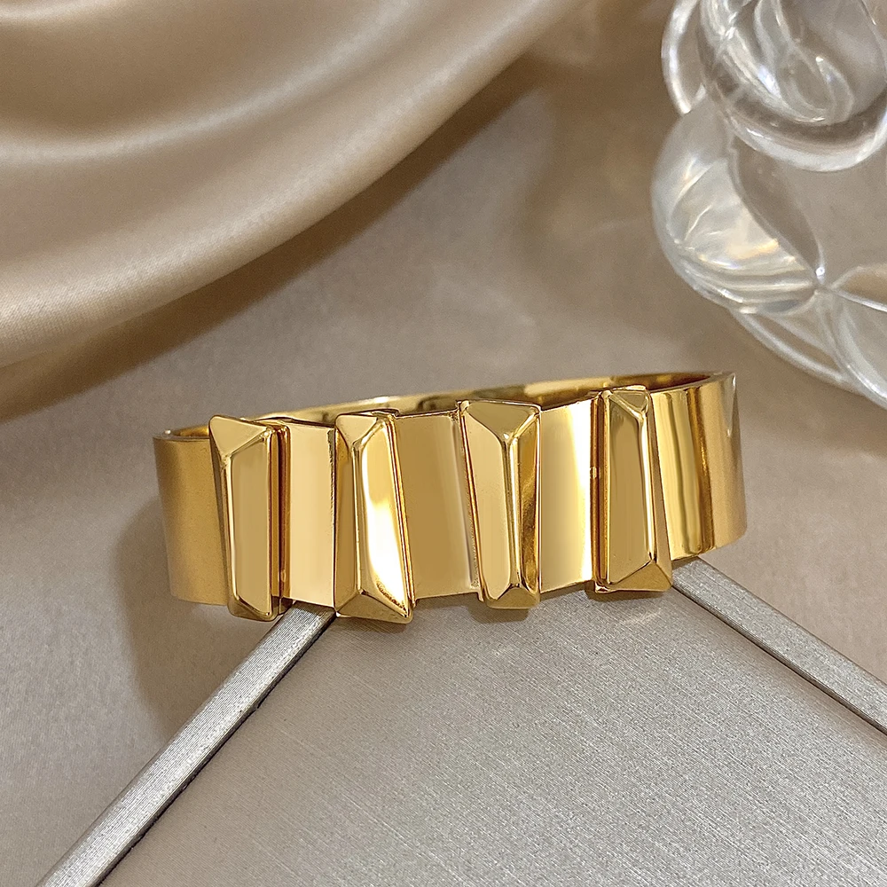 Punk Gold Color Stainless Steel Chunky Wide Bangle Bracelet for Women Exaggerated Geometric Irregular Spring Opening Bangle Gift
Punk Gold Color Stainless Steel Chunky Wide Bangle Bracelet for Women Exaggerated Geometric Irregular Spring Opening Bangle Gift