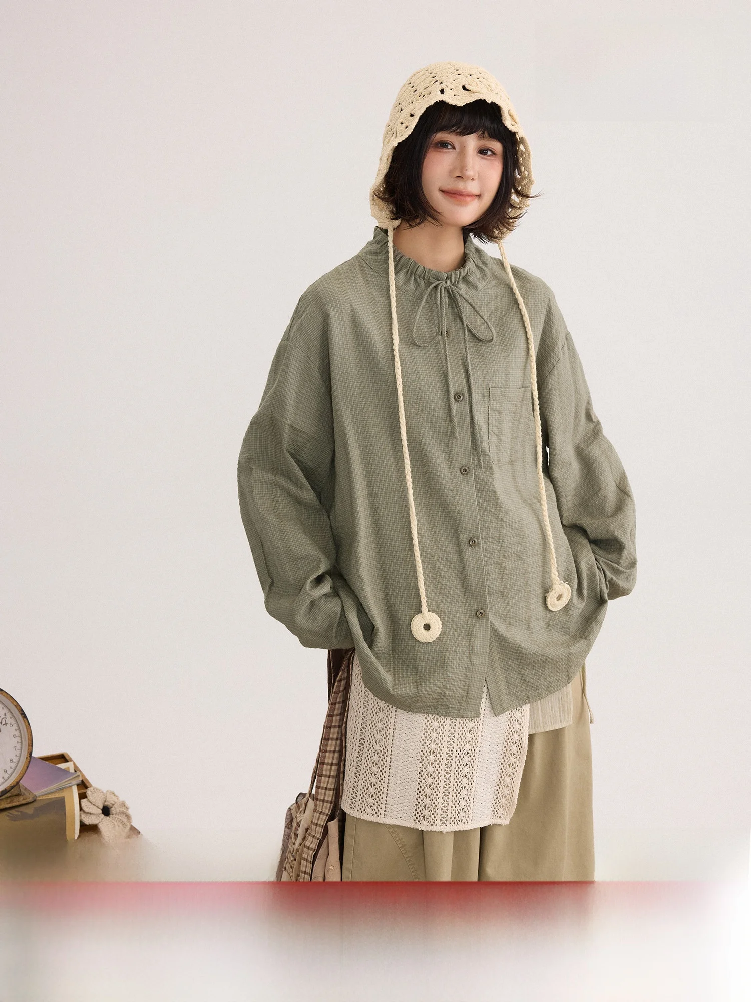 Оригинальный дизайн с текстурой в клетку, весенняя женская рубашка с завязками, винтажная, универсальная, простая, из смеси хлопка и полиэстера
Оригинальный дизайн с текстурой в клетку, весенняя женская рубашка с завязками, винтажная, универсальная, простая, из смеси хлопка и полиэстера