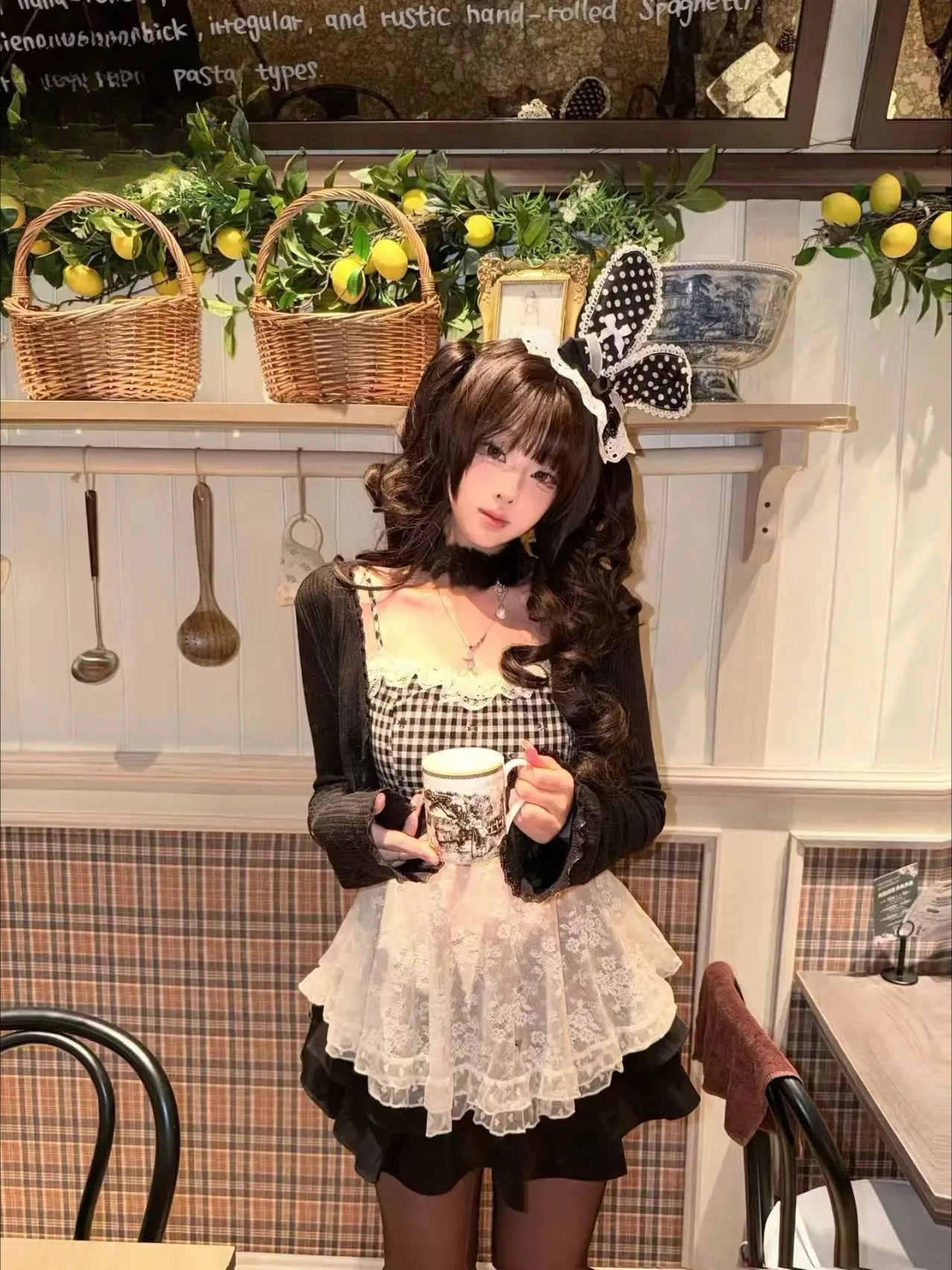 French Elegant Sweet 2 Piece Set Women Gingham Lace Spaghetti Strap Crop Top Ruffle Skirt Cardigan Slim Fit Casual Date Outfit
French Elegant Sweet 2 Piece Set Women Gingham Lace Spaghetti Strap Crop Top Ruffle Skirt Cardigan Slim Fit Casual Date Outfit