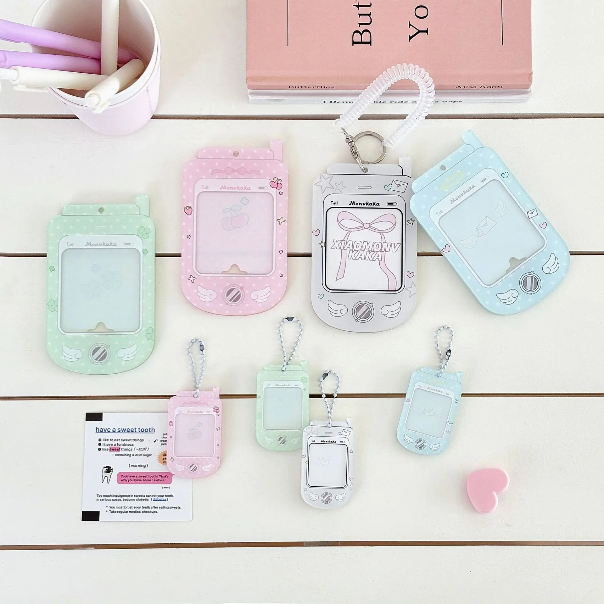 Acrylic Mobile Phone Shape 3 inch 1 inch Photo Card Holder Key Chain Idol Photocard Holder for Bag Pendant School Stationery
Acrylic Mobile Phone Shape 3 inch 1 inch Photo Card Holder Key Chain Idol Photocard Holder for Bag Pendant School Stationery