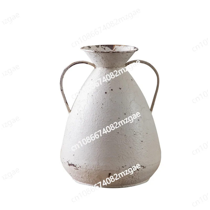 Vintage home furnishing hotel decoration vase ornament, dried flower small container
Vintage home furnishing hotel decoration vase ornament, dried flower small container