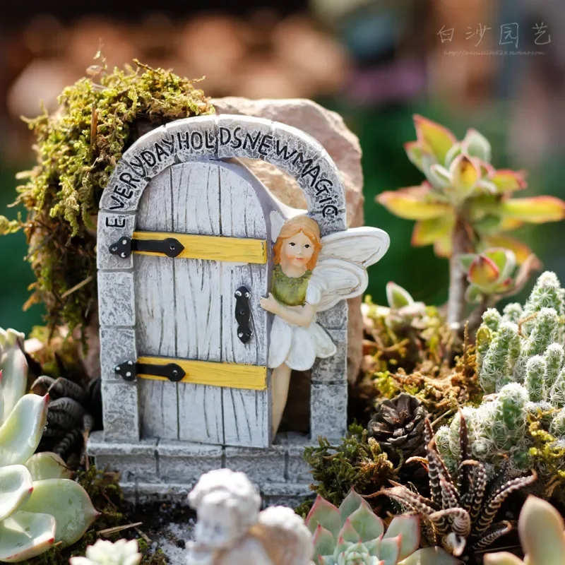 Micro Landscape Fairy Gate Flower Angel Girl Courtyard Resin Flower Pot Ornaments Exquisite And Beautiful Indoor Gardening
Micro Landscape Fairy Gate Flower Angel Girl Courtyard Resin Flower Pot Ornaments Exquisite And Beautiful Indoor Gardening