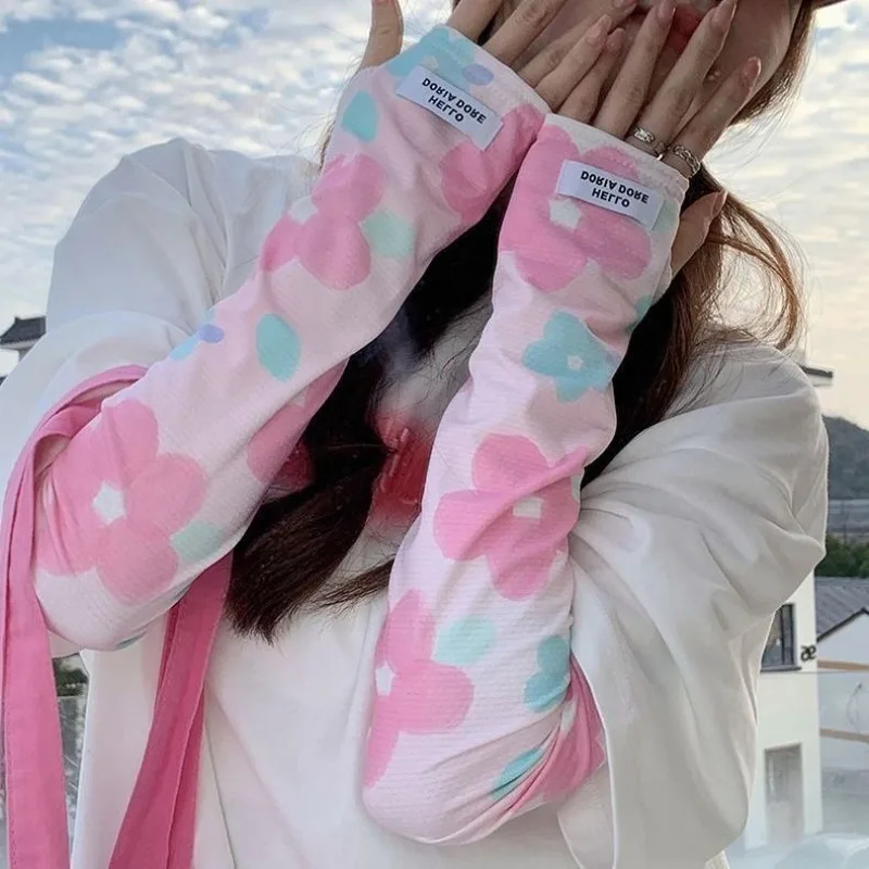 Gradient Ice Silk Sun Sleeves UPF 50+ UV Protection Arm Covers, Breathable Summer Arm Warmers for Driving, Cycling, Outdoor
Gradient Ice Silk Sun Sleeves UPF 50+ UV Protection Arm Covers, Breathable Summer Arm Warmers for Driving, Cycling, Outdoor