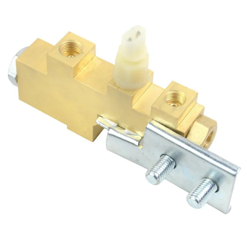 Brake Proportioning Valve With Bracket PV6070FD For Ford Mustang Falcon Fairlane Comet 1960-1970 Car
Brake Proportioning Valve With Bracket PV6070FD For Ford Mustang Falcon Fairlane Comet 1960-1970 Car