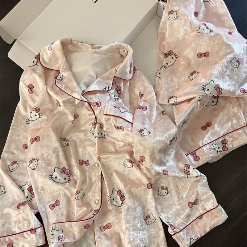 Hello Kitty Pajamas Women Winter Sweet Fleece Warm Comfortable Homewear Outfit Casual Wear Loungewear Cute Kawaii Sleepwear Set
Hello Kitty Pajamas Women Winter Sweet Fleece Warm Comfortable Homewear Outfit Casual Wear Loungewear Cute Kawaii Sleepwear Set