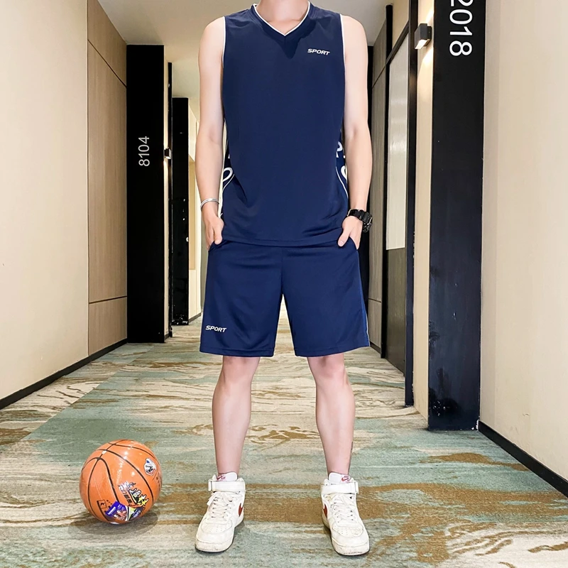 Летний спортивный костюм для мужчин: тонкая свободная майка из ледяного шелка с быстрым высыханием для утренних пробежек и фитнеса
Летний спортивный костюм для мужчин: тонкая свободная майка из ледяного шелка с быстрым высыханием для утренних пробежек и фитнеса