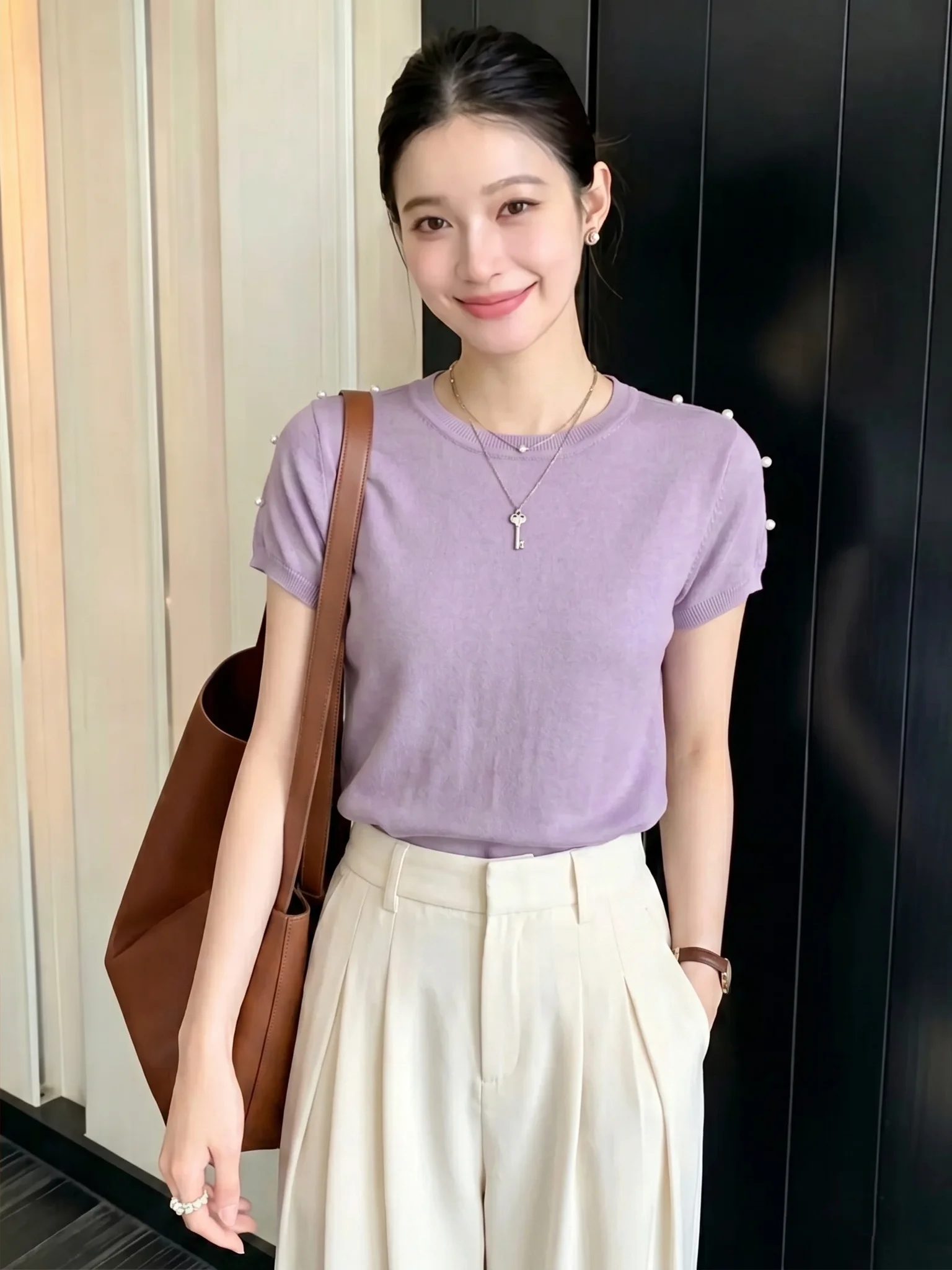 Korean Style round Neck Short Sleeve Knitted Shirt Summer Elegance Color Commute Versatile Slimming Simple Women's Top
Korean Style round Neck Short Sleeve Knitted Shirt Summer Elegance Color Commute Versatile Slimming Simple Women's Top