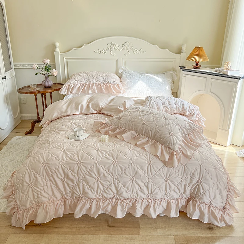 Korean Princess Bedding Set Pinch Pleated Textured Quilted Thickened Duvet Cover Bed Sheet/Bed Skirt/Fitted Sheet Pillowcases
Korean Princess Bedding Set Pinch Pleated Textured Quilted Thickened Duvet Cover Bed Sheet/Bed Skirt/Fitted Sheet Pillowcases